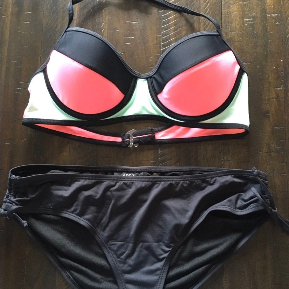 Bikini swim set